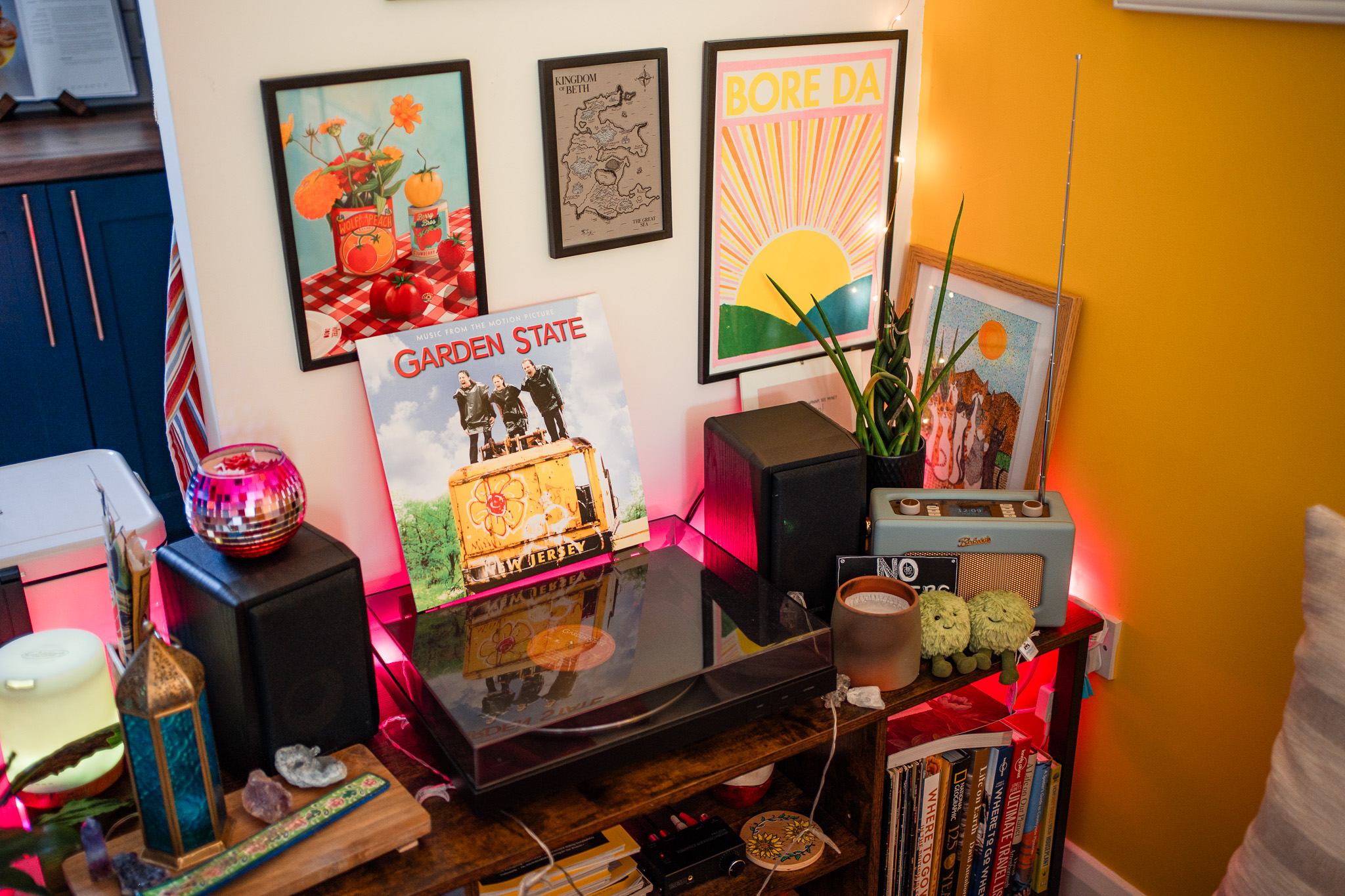 Recording player vinyl music corner